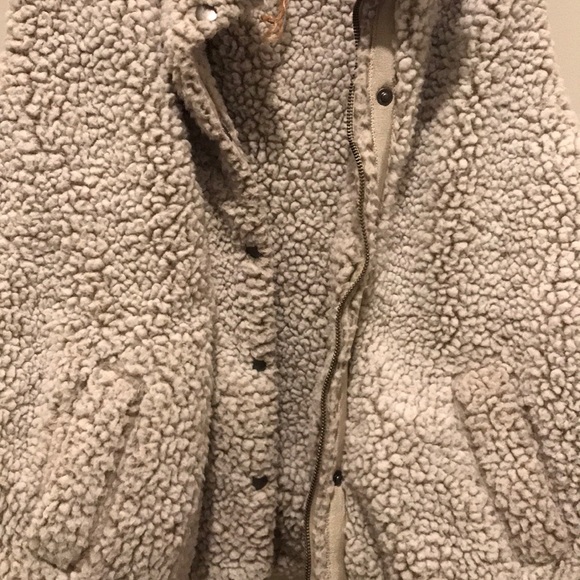 Fuzzy Vest - Picture 2 of 3